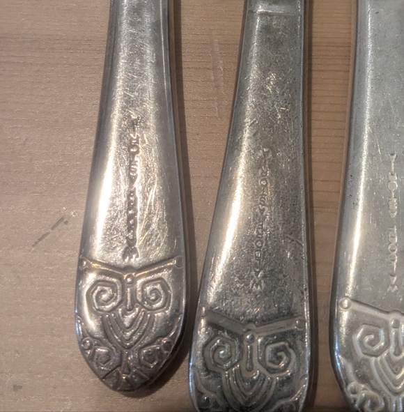 Waldorf Astoria Flatware Bundle - Picture 7 of 12